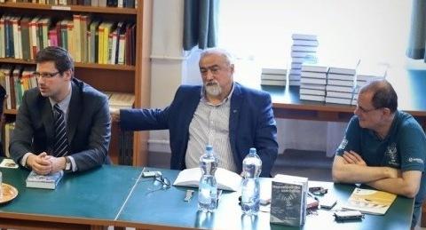Nemzetpolitikáról a Katolikus Rádióban és a Polgárok Házában